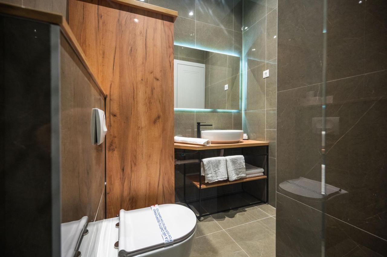 Dms Apartments & Suites Sarajevo Vogosca Luaran gambar