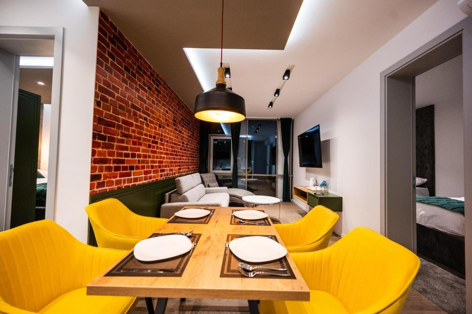 Dms Apartments & Suites Sarajevo Vogosca Luaran gambar